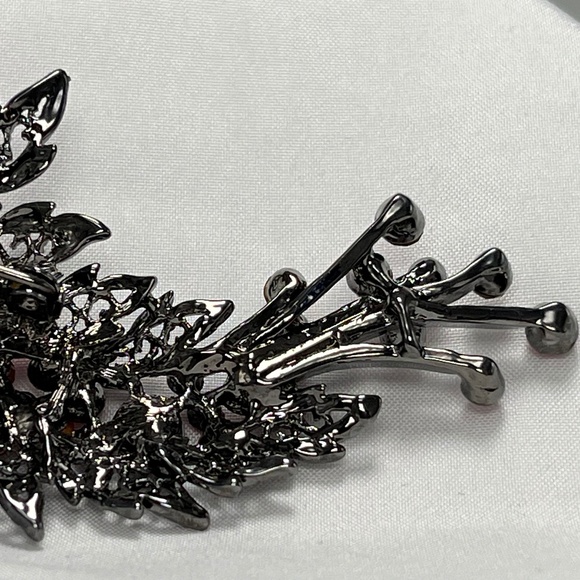 Vintage Ravoli Red Rhinestone Brooch.  3.5” - Picture 10 of 12